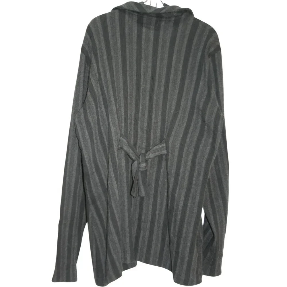 Su-Zen Wool Blend Cardigan Sweater Women L Black Gray Stripe Made in USA Artisan - Picture 2 of 9